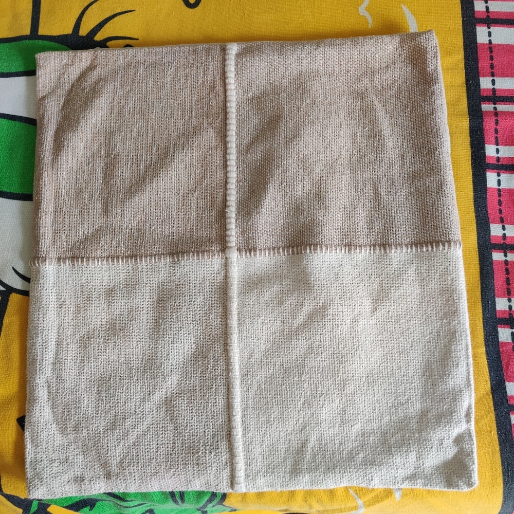 NWT Throw pillow cushion cover 18 inch